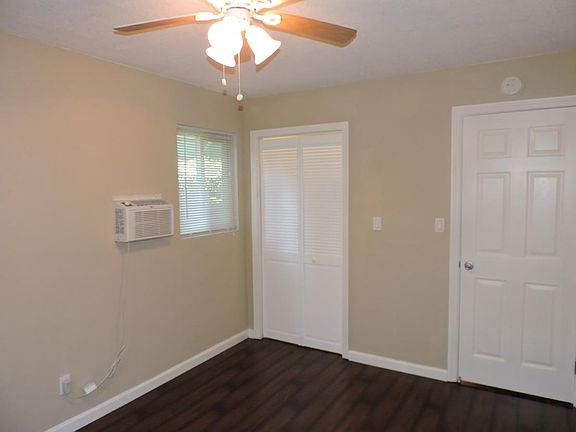 4th image of 2626 T St APT 2
