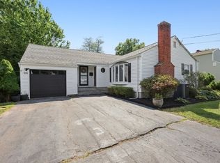 105 Gilbert Rd, Newington, CT 06111