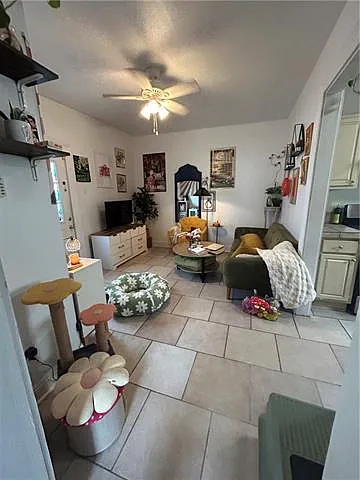 5121 Coliseum St #B — Photo 16