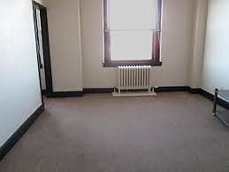 1st image of 39 Bedford Park Blvd E