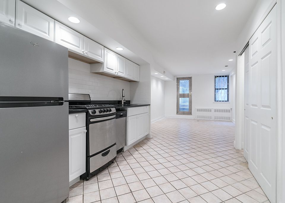 1st image of 328 E 93rd St APT C