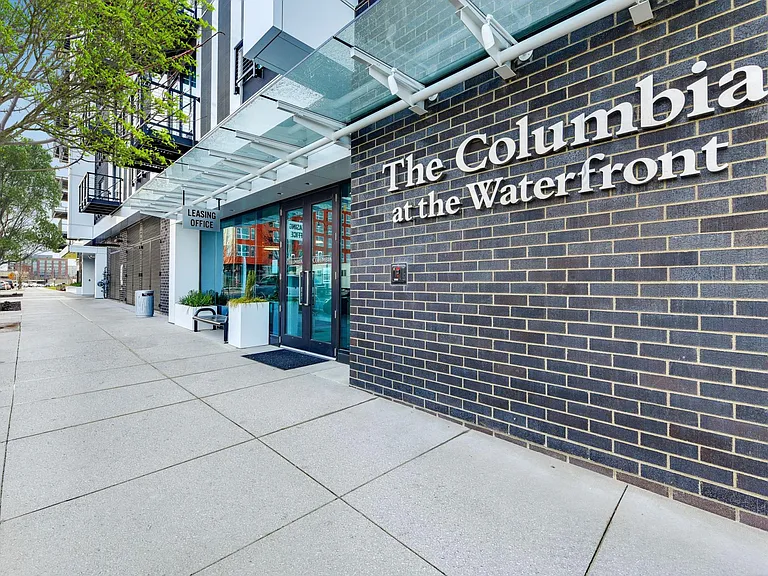 The Columbia at the Waterfront — Photo 23
