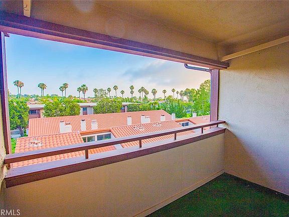 5th image of 5937 Armaga Spring Rd