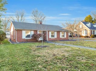 31 Elm Rdg, Mattoon, IL 61938