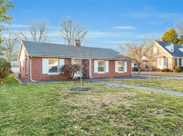 31 Elm Rdg, Mattoon, IL 61938