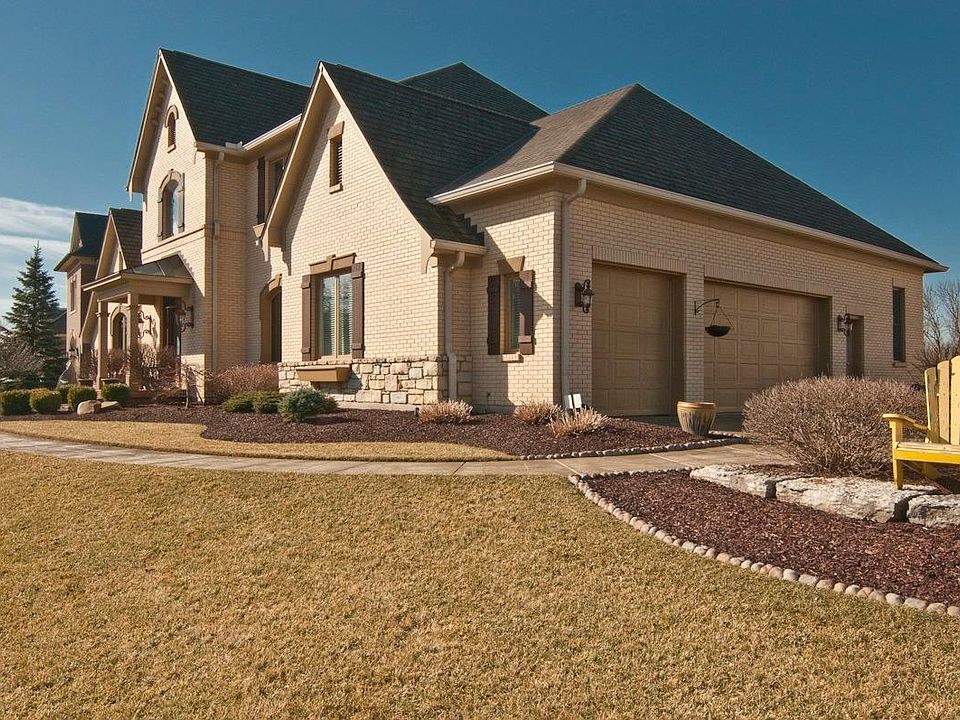 3 car side entry garage