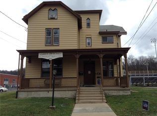 907 Washington Ave #1, Carnegie, PA 15106