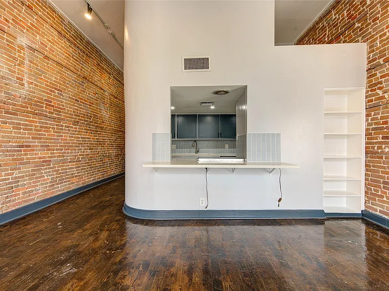 213 Tremont St #2 — Photo 5