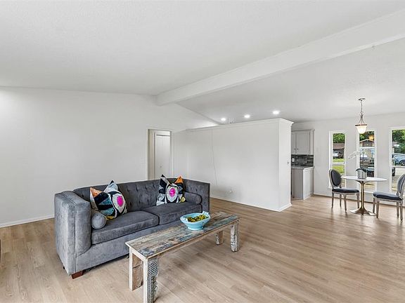 5th image of 6736 Cherry Pl