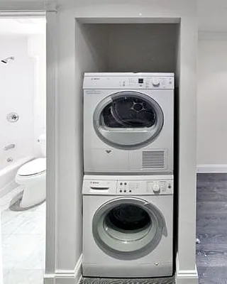 Rented by OGI Management | media 28