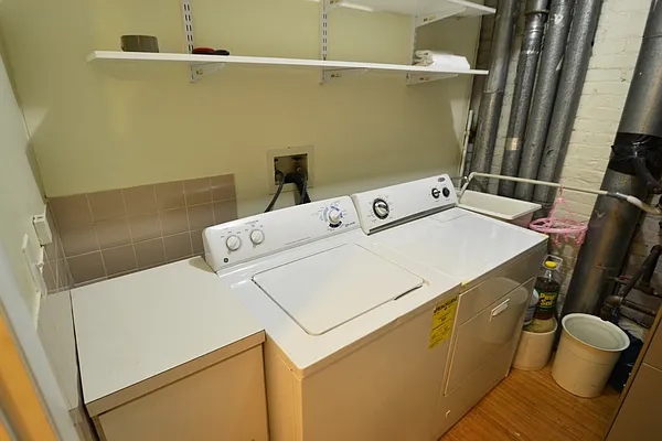 Rented by Smart City Real Estate LLC | media 10