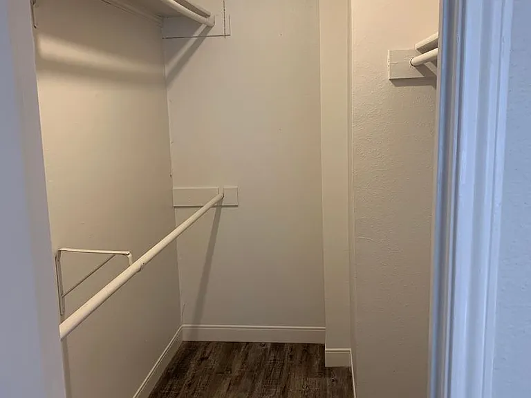 Saddlewood Apartments — Photo 58