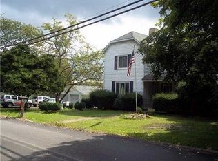 347 Wolf Run Rd, Industry, PA 15052