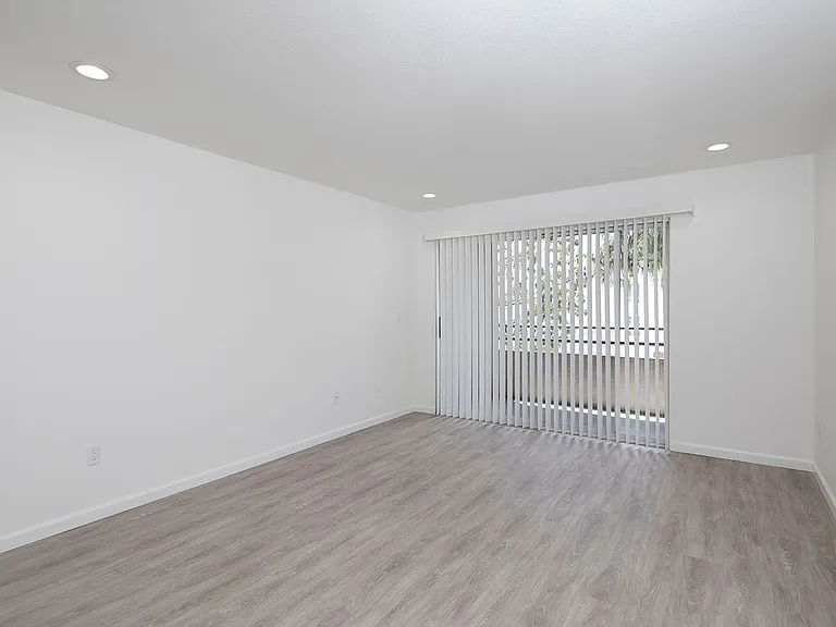Mission Pacific Apartments — Photo 65