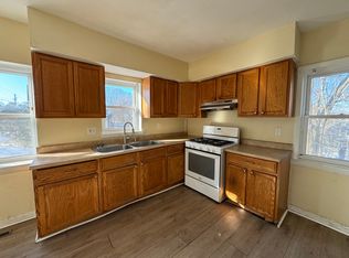 220 Lenox St #1, New Haven, CT 06513