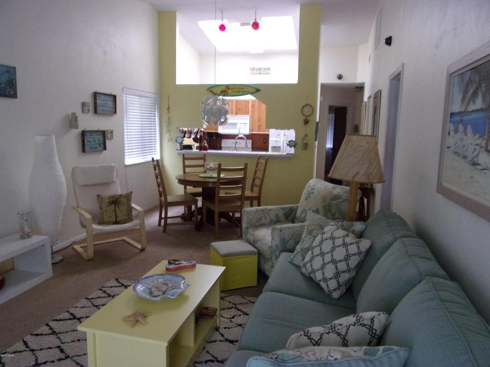 1st image of 1528 Franklin Cir