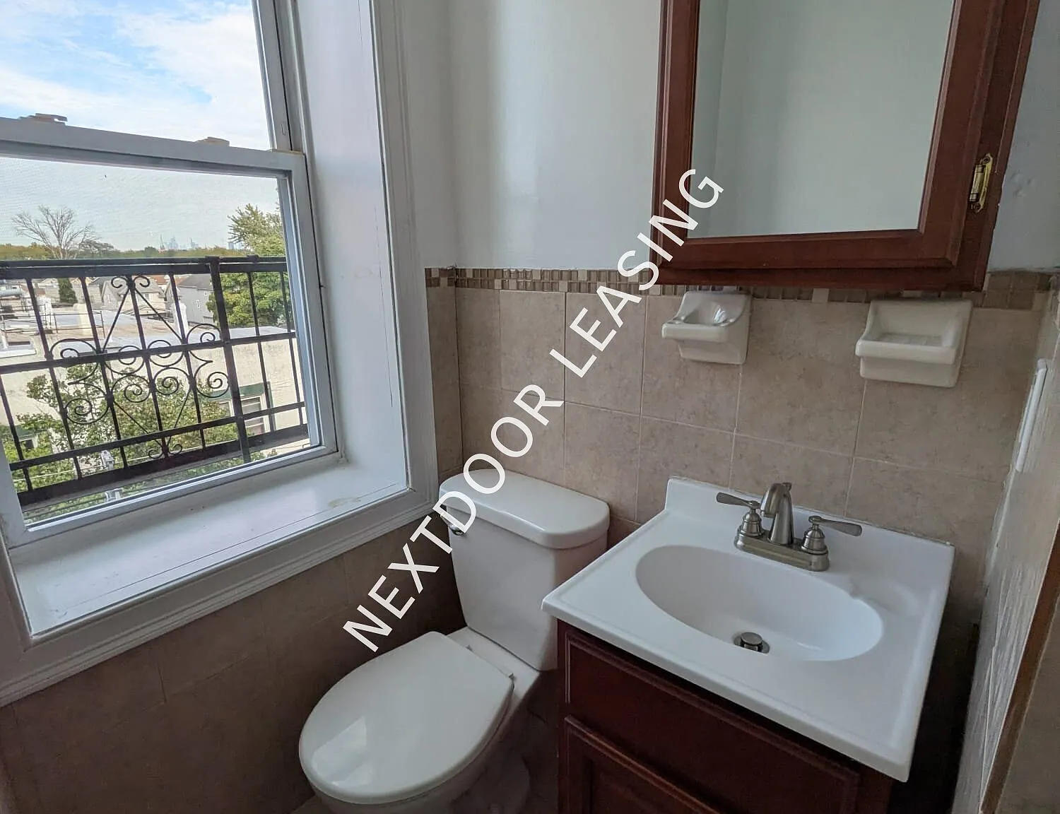 1204 John F. Kennedy Blvd — Photo 4
