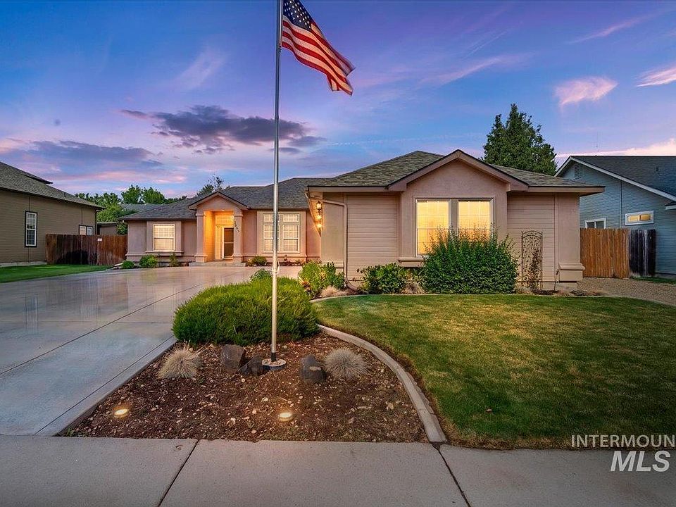 1st image of 2065 S Trapper Cove Ave