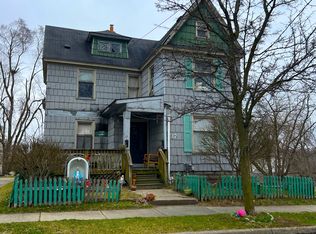 37 Allison St, Pontiac, MI 48342