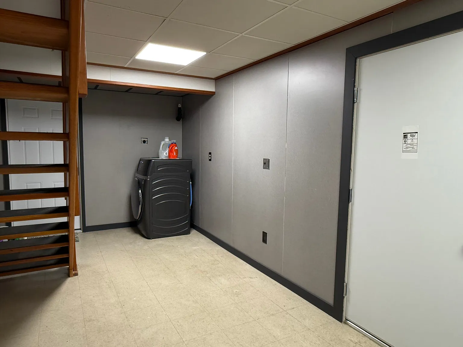 Unit c — Photo 3