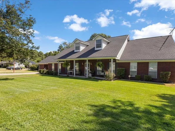 318 County Road 230, Carthage, TX 75633