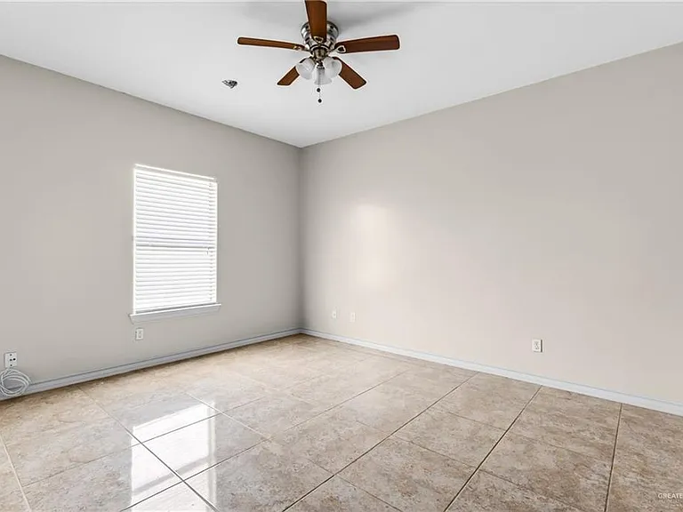 1201 Daffodil Ave #C — Photo 5