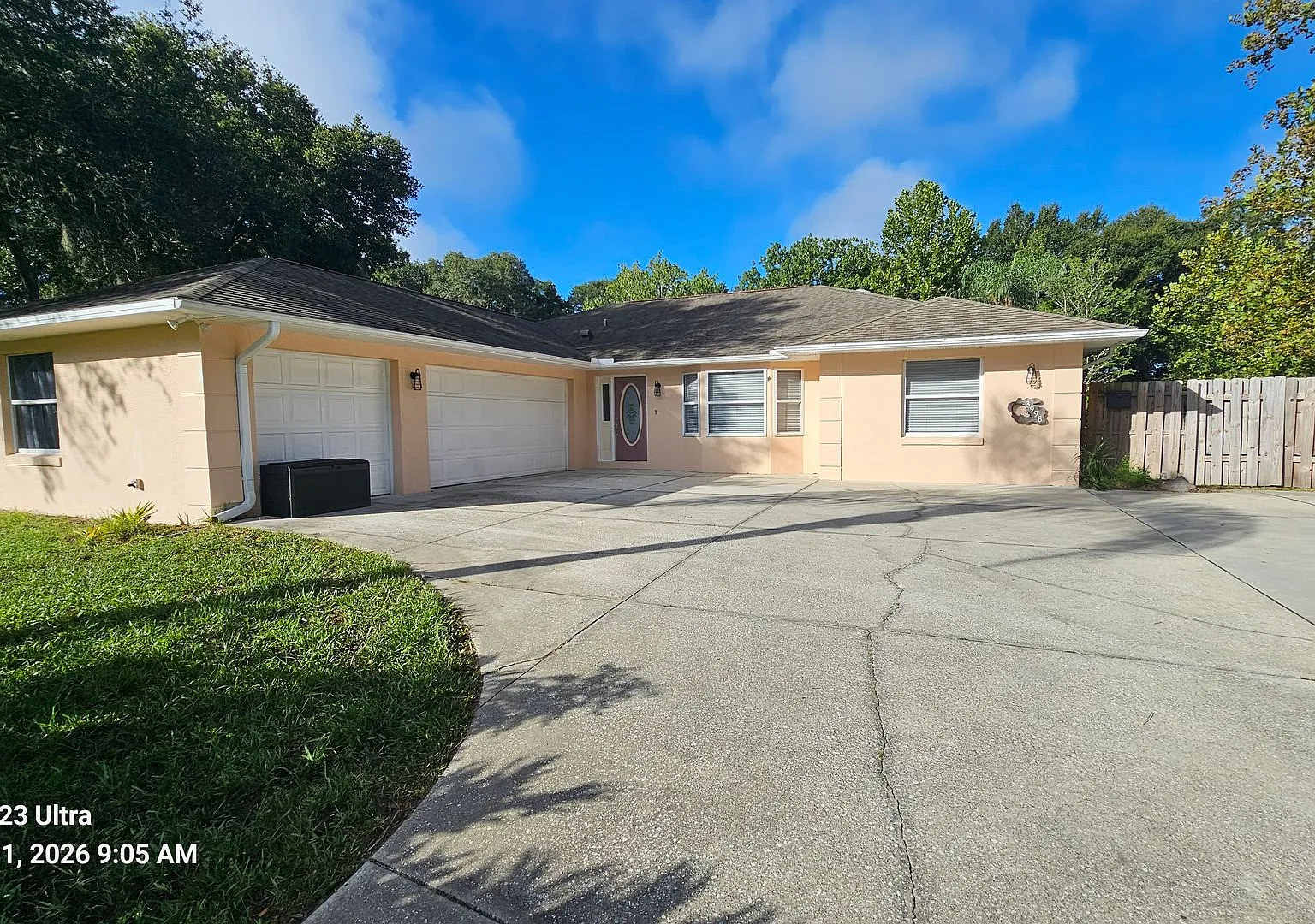 Beautiful 4/2/3 Pool Home on Oversized Lot in Halifax Plantation — Photo 2