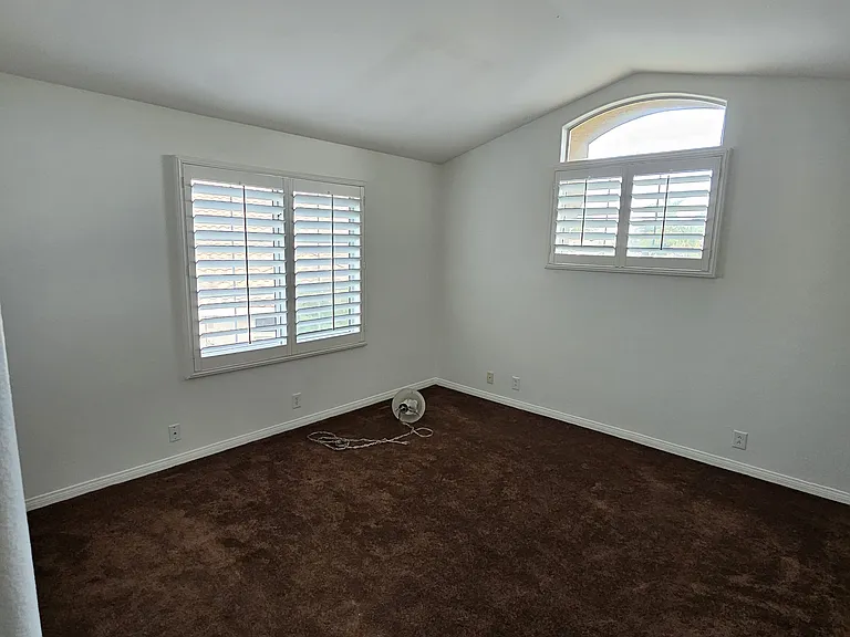 upstairs bedroom 1