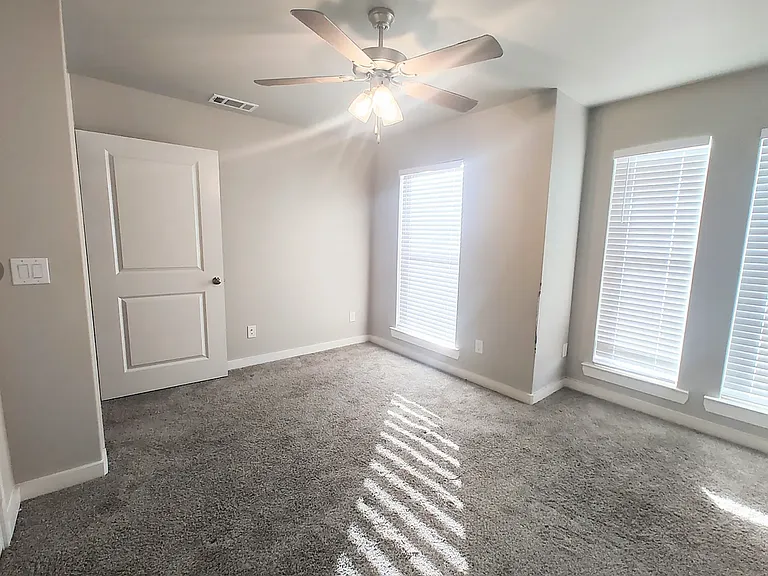 3213 Venita Ave — Photo 7