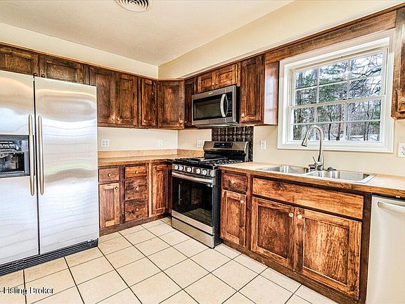 4th image of 1707 N Stillwell Rd