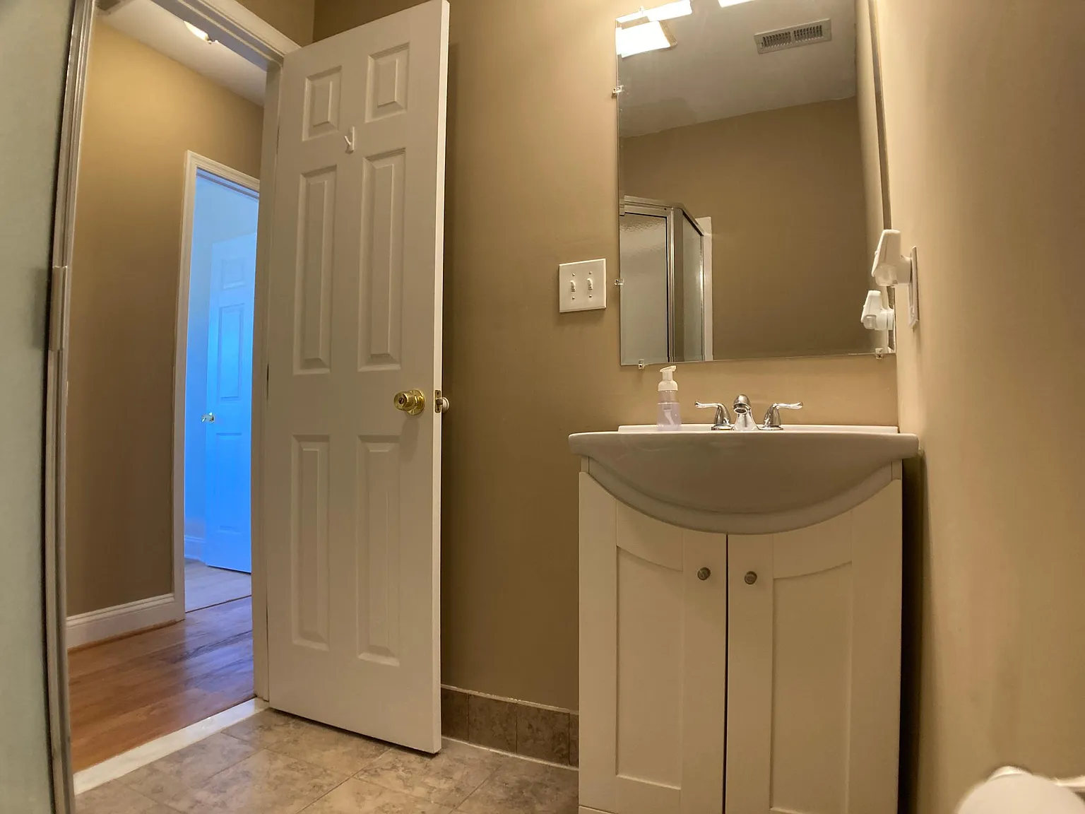 1165 W Chester Pike — Photo 4