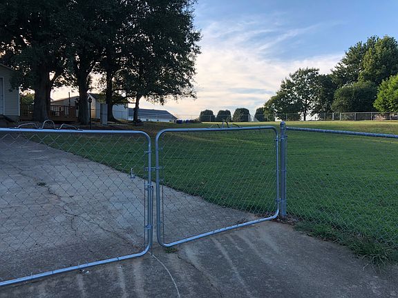 9/6/2018-Backyard-Gate entry