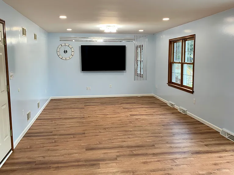 215 Mason Dr — Photo 9