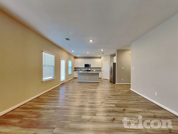 3rd image of 13547 Emerson Way