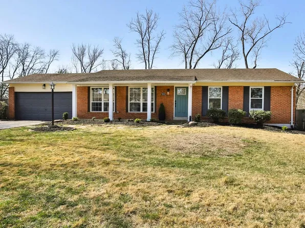 102 Baxter Acres Dr, Ballwin, MO 63011