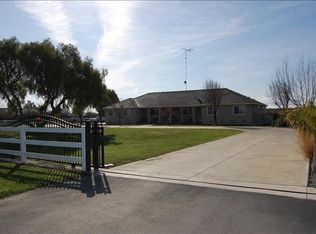 660 Briggs Rd, Hollister, CA 95023