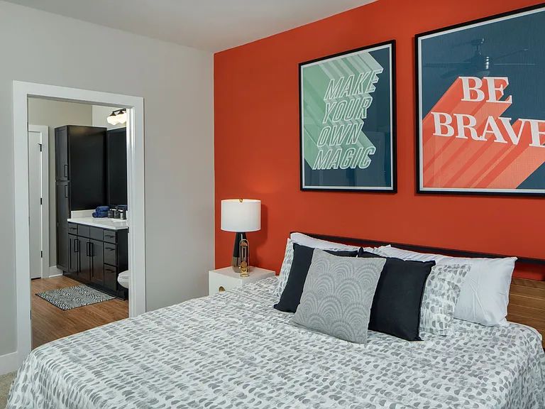 The Local Sugar Hill Apartments — Photo 6