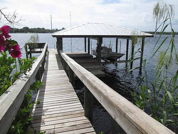 4th image of 9984 Sebastian River Dr