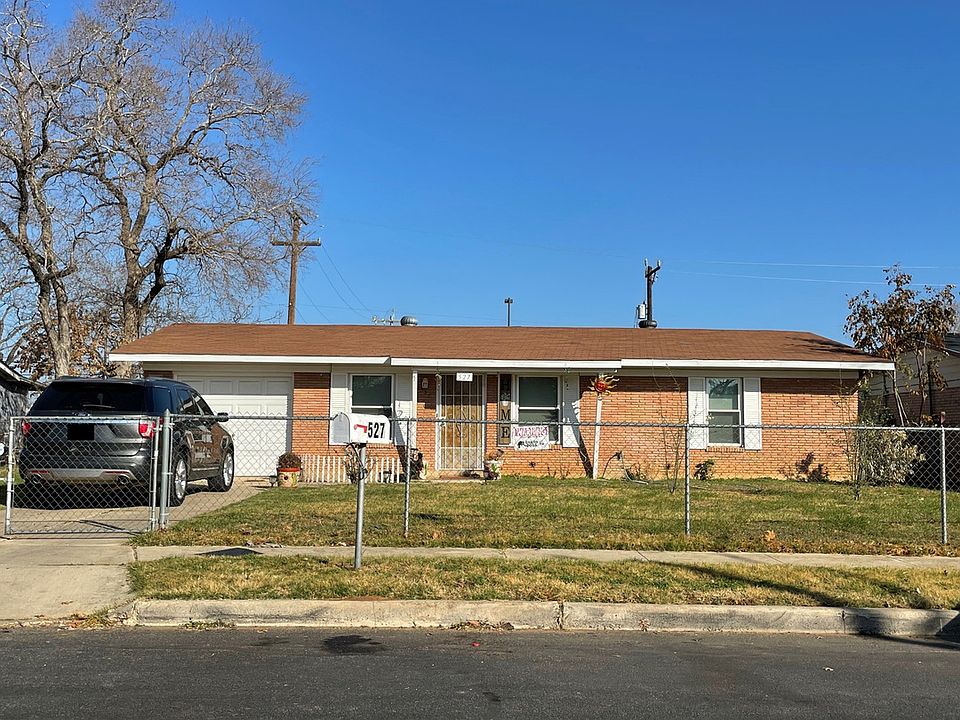 1st image of 527 Lanier Blvd