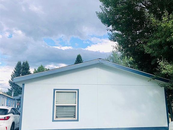 2nd image of 901 W Beaver Creek Blvd