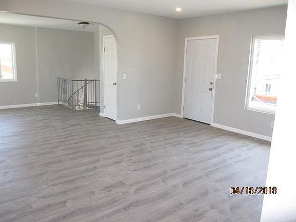 4th image of 4620 Georgia St