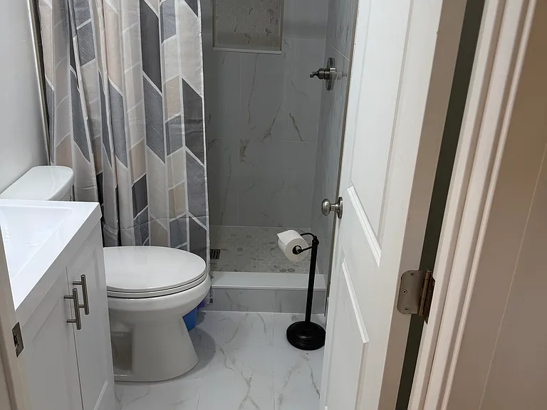 112 S Bel Aire Dr #101 — Photo 6