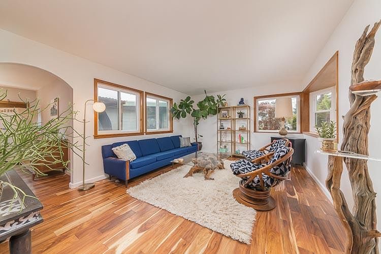 1st image of 560 Paloma Ave