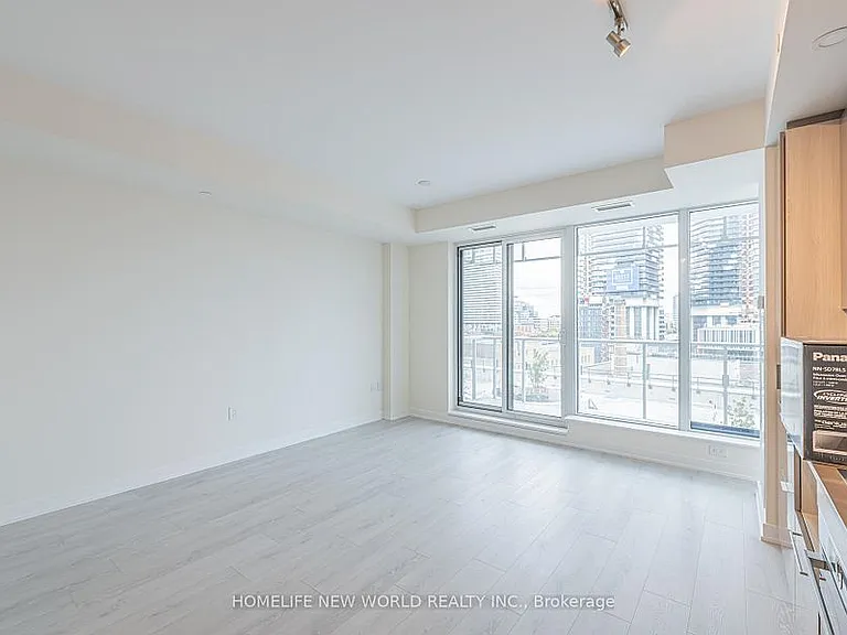 28 Freeland St #808 — Photo 32