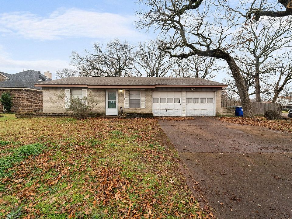 1st image of 14302 Oakwood Ln