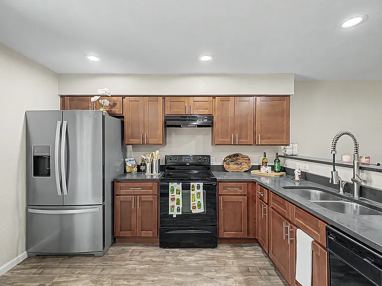 510 W University Dr #102 — Photo 6