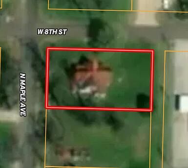20th image of 722 Maple Street