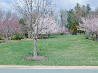 213 Claybrook Dr #83, Waynesboro, VA 22980
