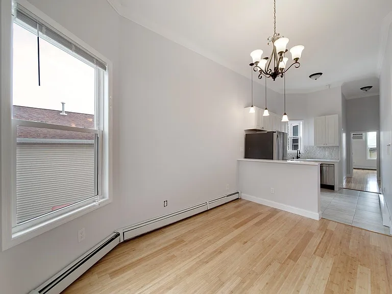 132 Lincoln St #6RIGHT — Photo 9