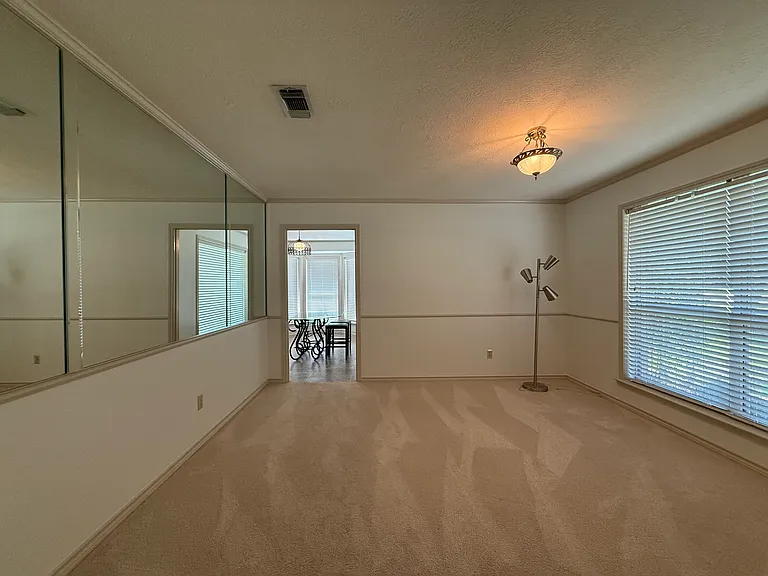 8707 Sandstone Dr — Photo 4